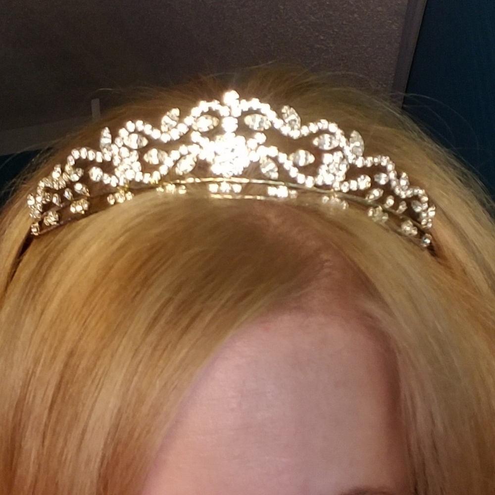 Tiara - Picture 4 of 6